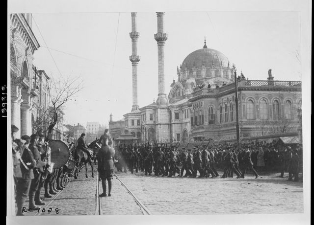 Navigating Post-Imperial Transitions after the First World War